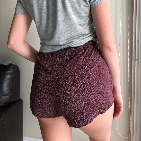 H&M Basic Shorts - Picture 3 of 5